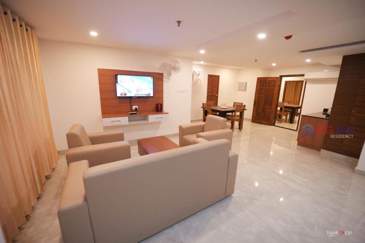 Hotel Bigmall Residency Kannangad Exterior foto