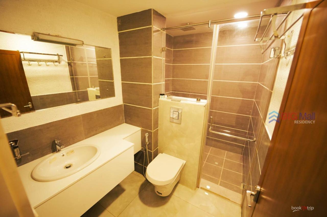 Hotel Bigmall Residency Kannangad Exterior foto